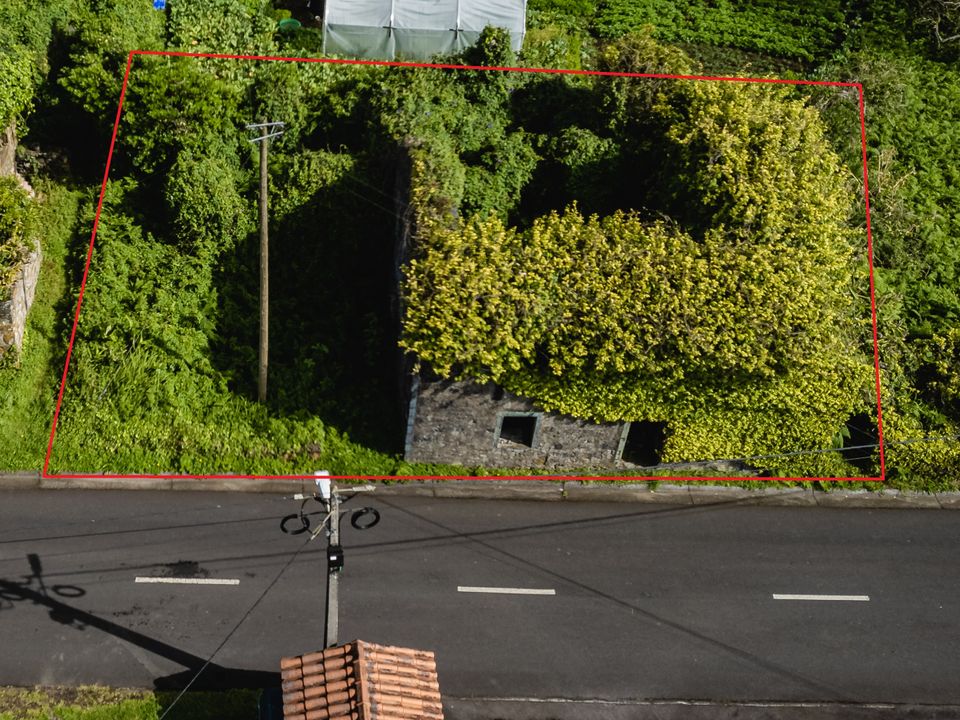 Ruïne in Horta, Faial - foto 1